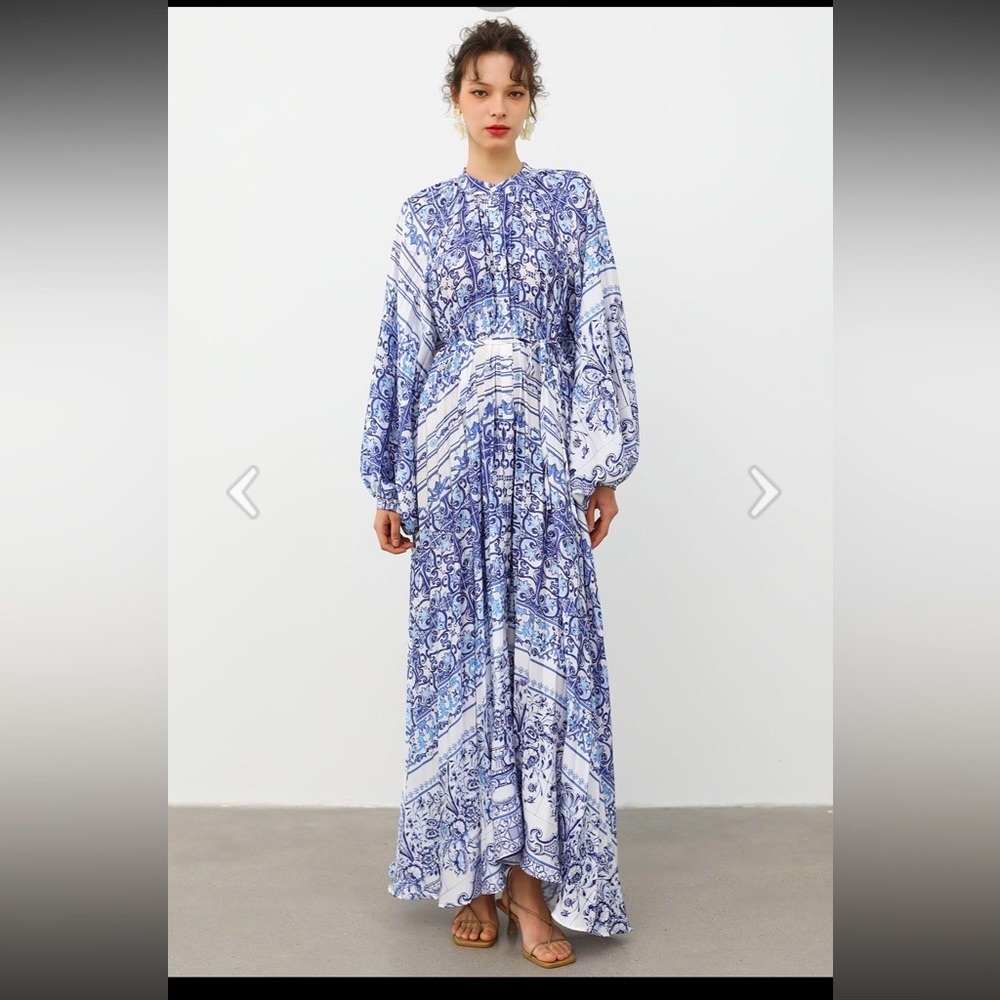 Chicwish Blue and White Paisley Maxi Dress